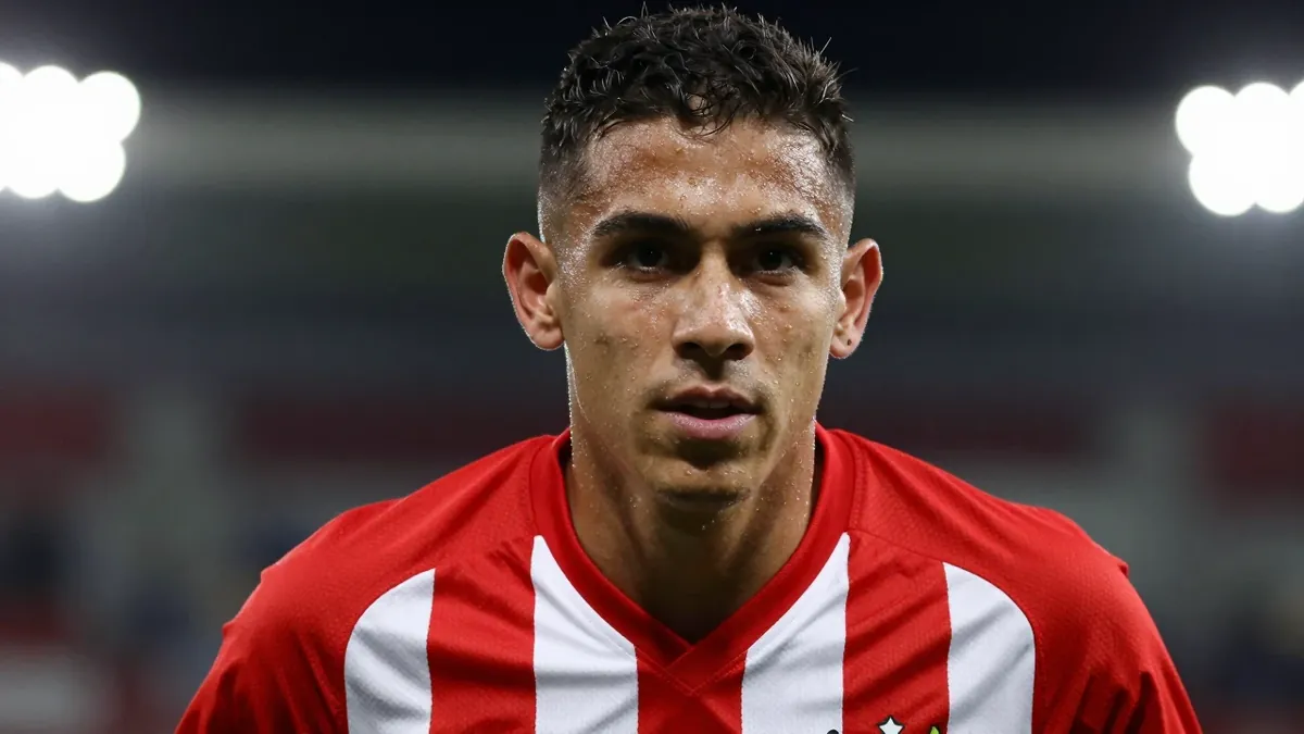 The Paraguay national football team will play in the Mizuho Blue Challenge in November and midfielder Matías Galarza...